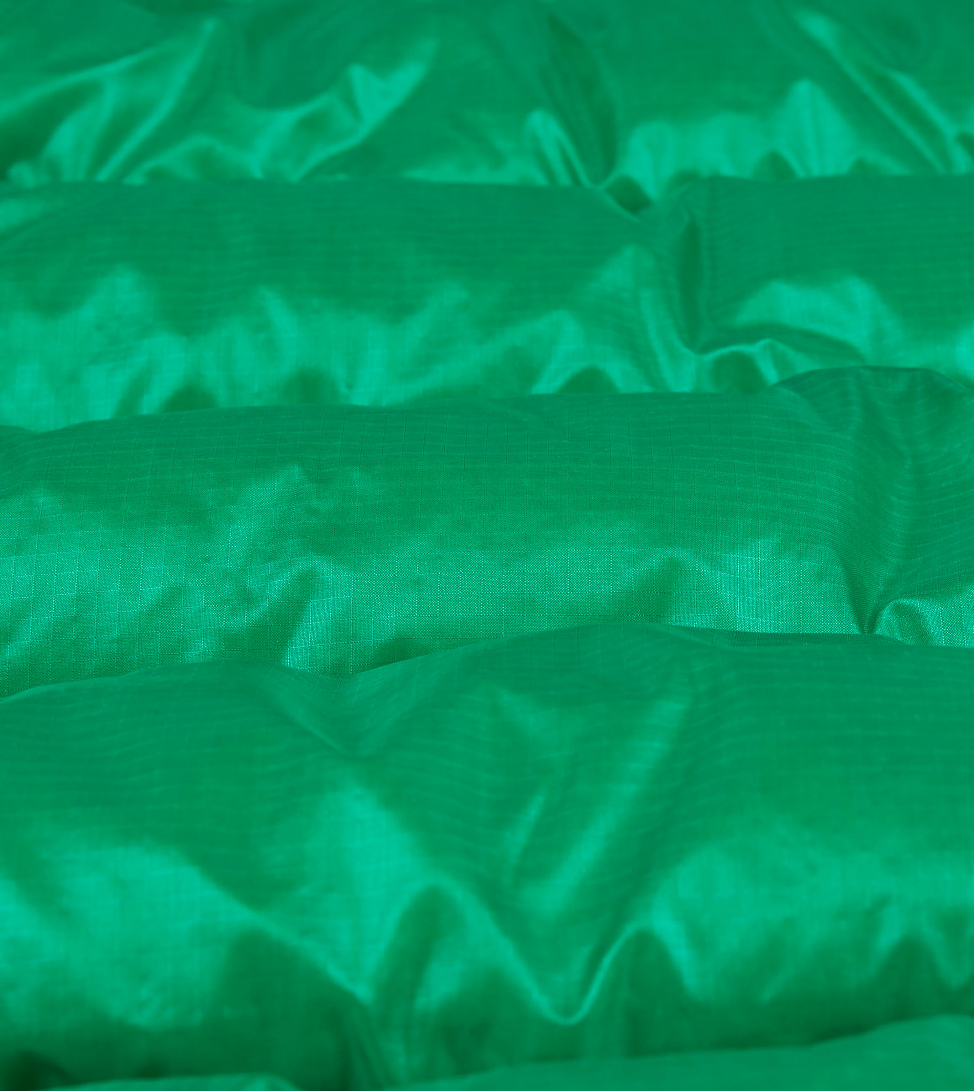 Kluane Mountaineering Green Nylon Snap Parka - Image 2