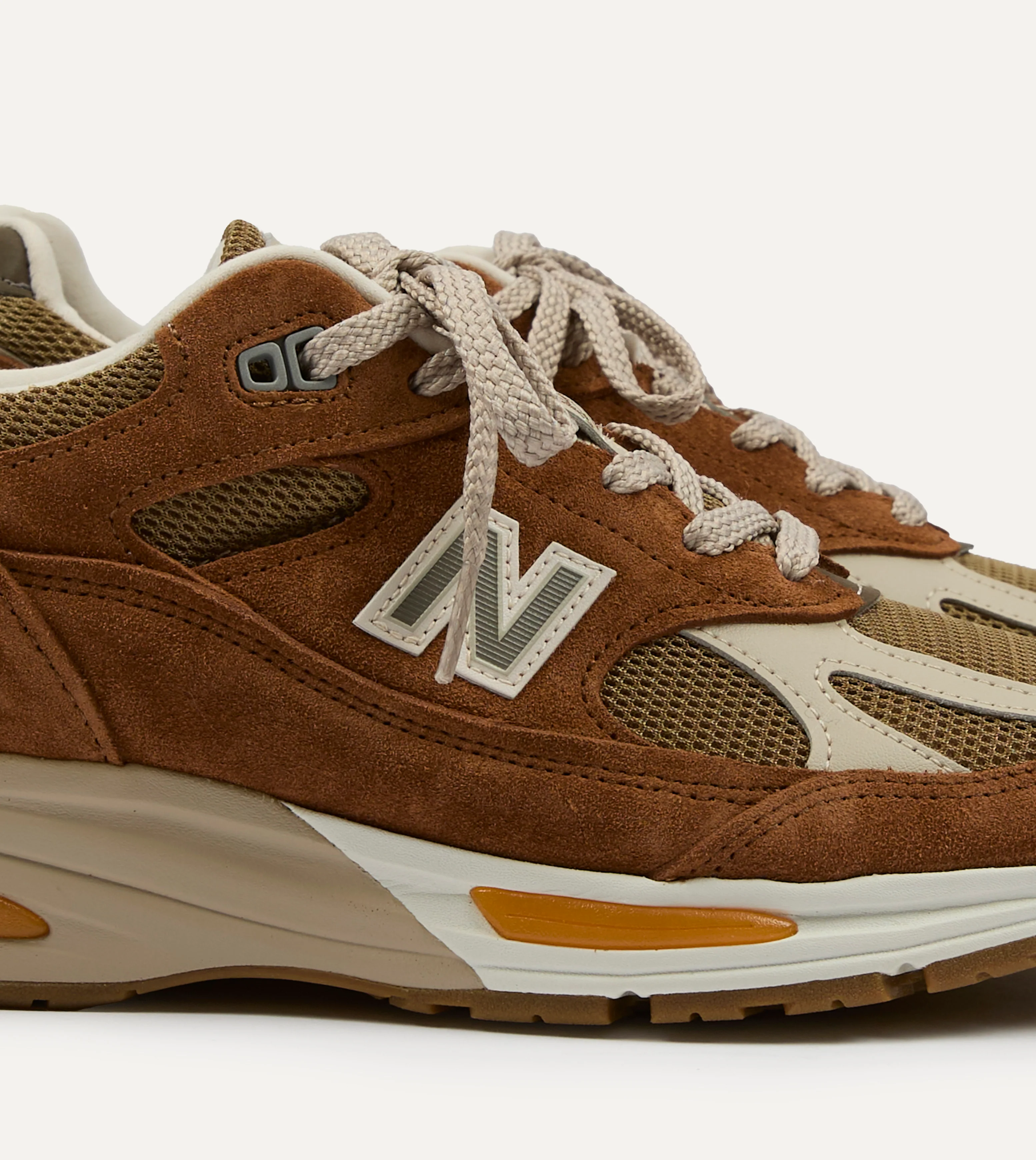 New Balance ‘Iconic Influences’ Caramel Café Made in UK 991v2 Trainers - Image 3