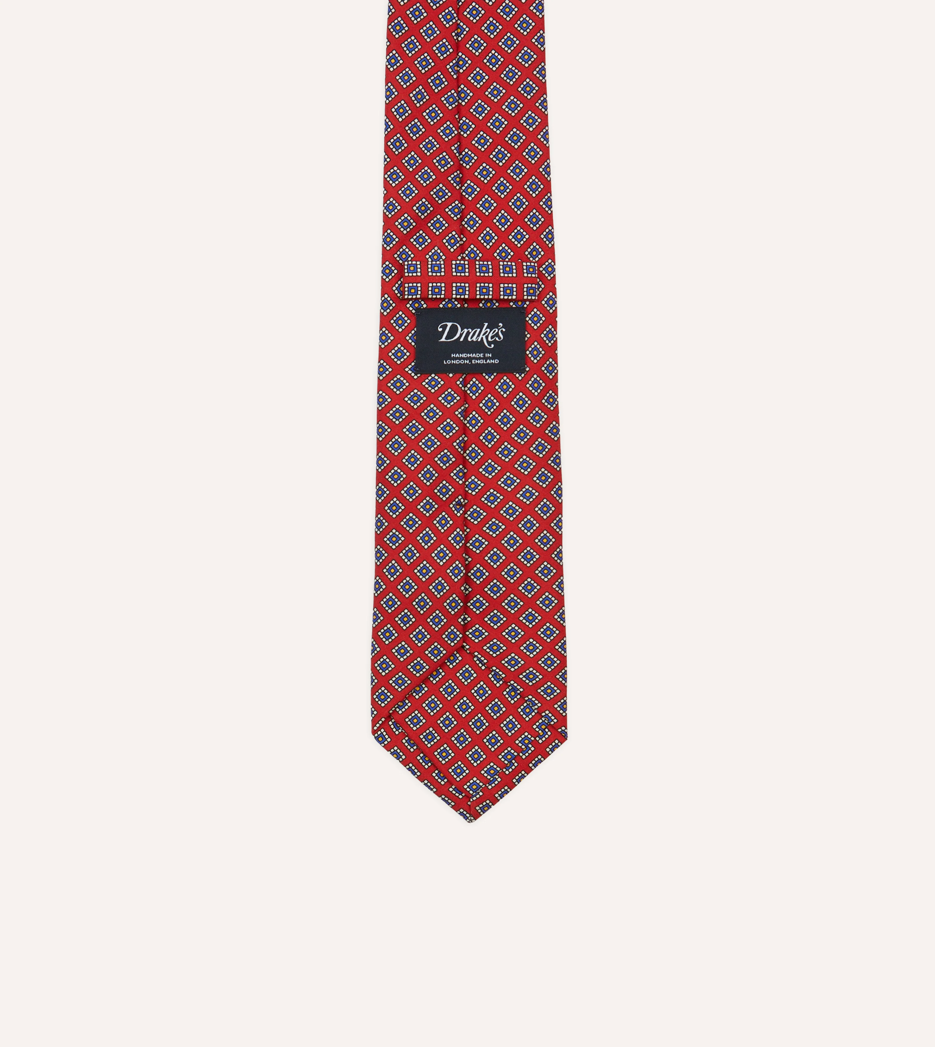 Red Square Medallion Self-Tipped Silk Tie - Image 4